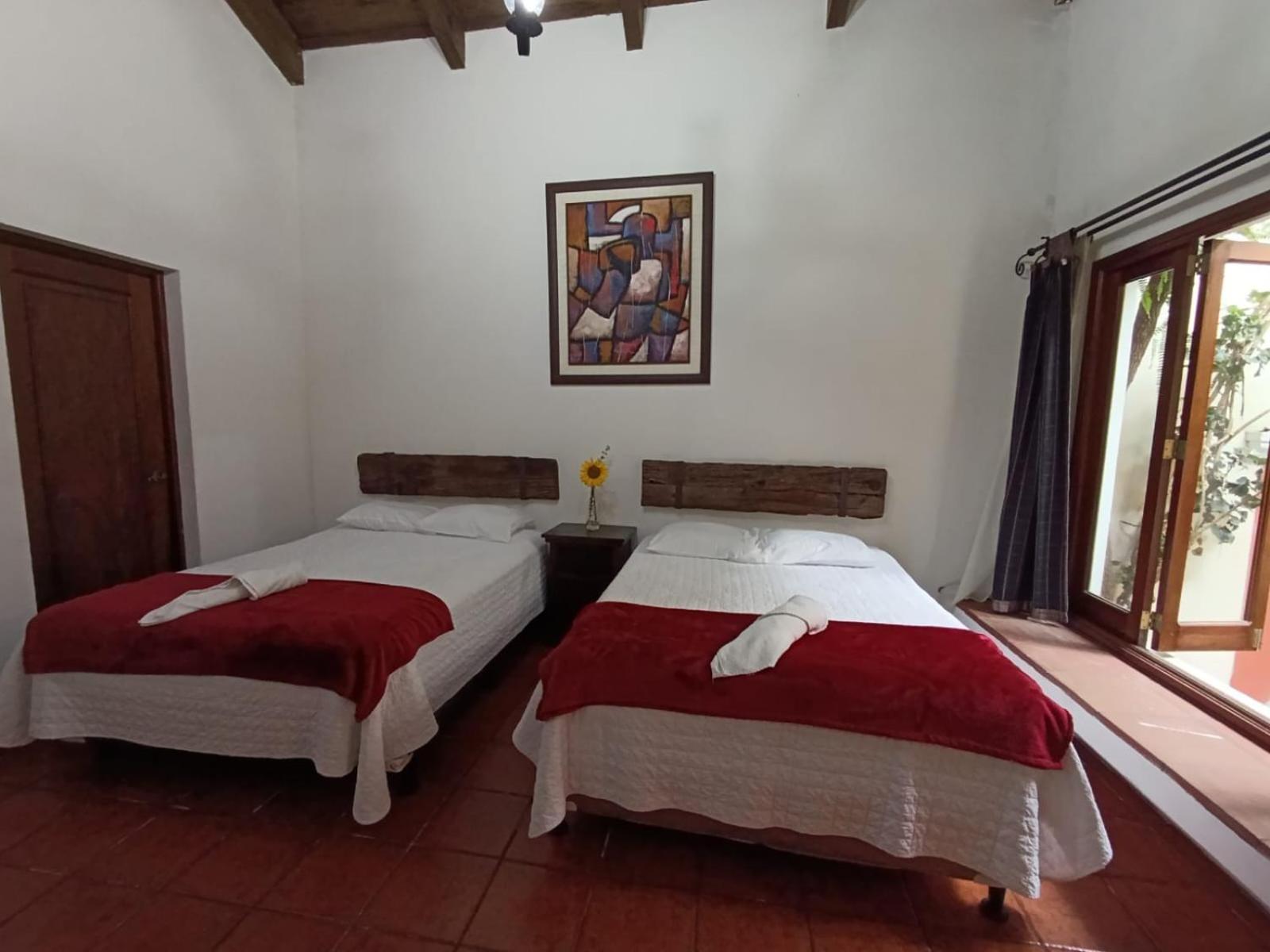 Hotel Donde Lico à Antigua Extérieur photo